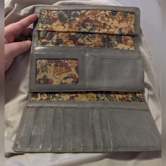 Hobo trifold grey wallet - Picture 2 of 6